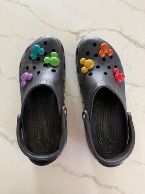 CROCS X DISNEY “MICKEY MOUSE” CLASSIC CLOGS SIZE Mens 12